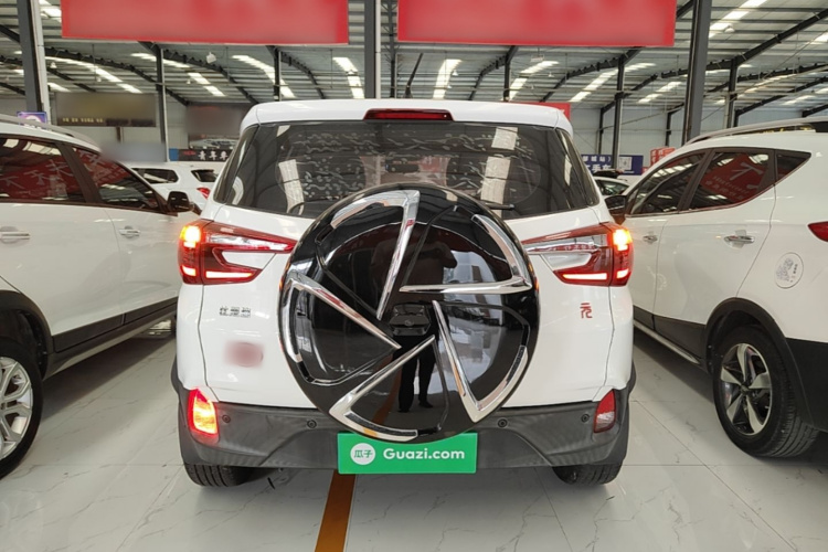 BYD Yuan 2017 car image #6