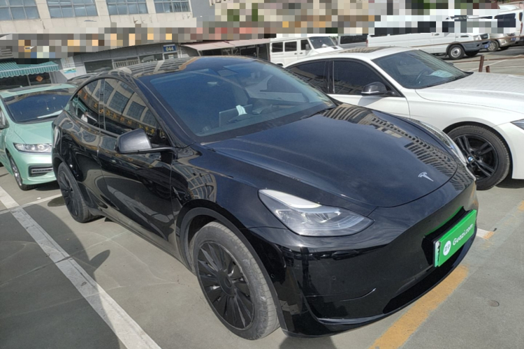 Tesla Model Y 2022 #4 Tesla Model Y 2022 car image #4