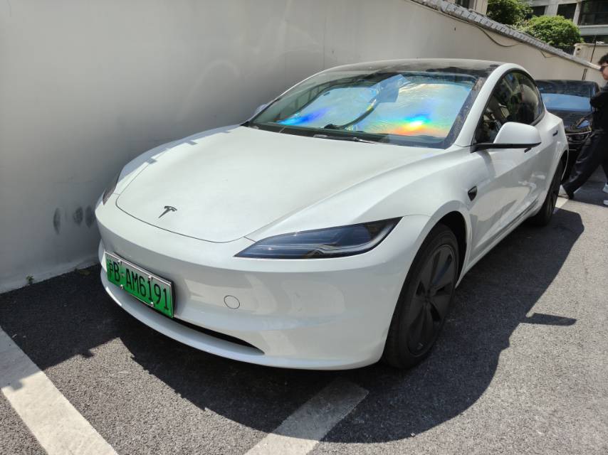 Tesla Model 3 2026 Tesla Model 3 2026 immagine di auto