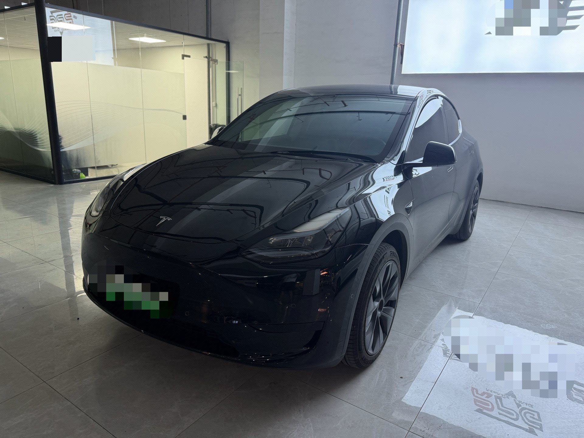 Tesla Model Y 2023 Tesla Model Y 2023 car image
