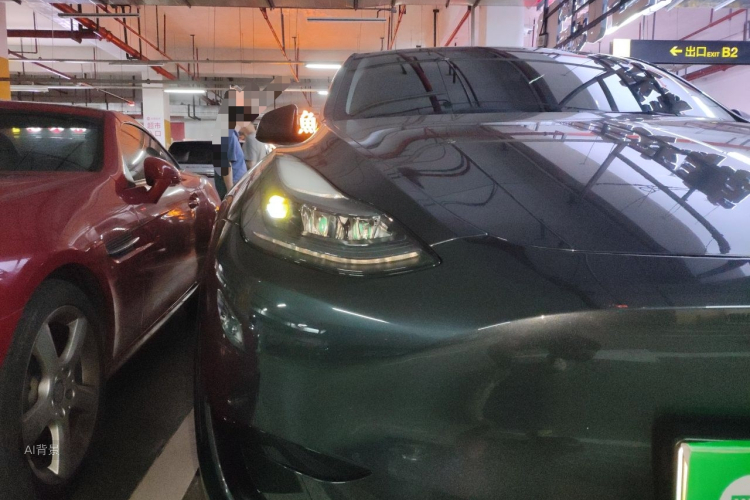 Tesla Model Y 2024 car image #8