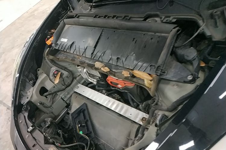 Tesla Model Y 2021 immagine di auto #20