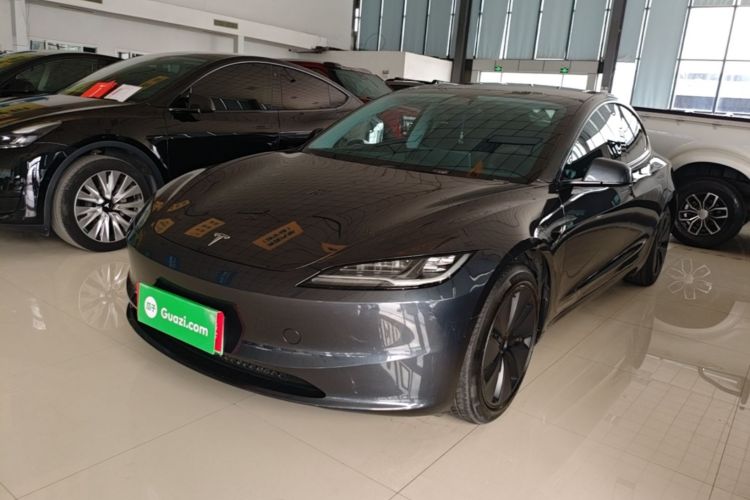Tesla Model 3 2024 car image #2