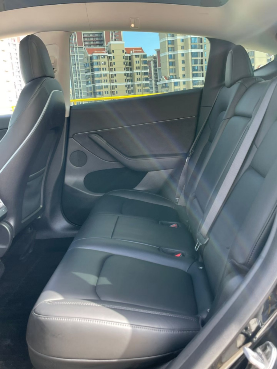 Tesla Model Y 2021 car image #7