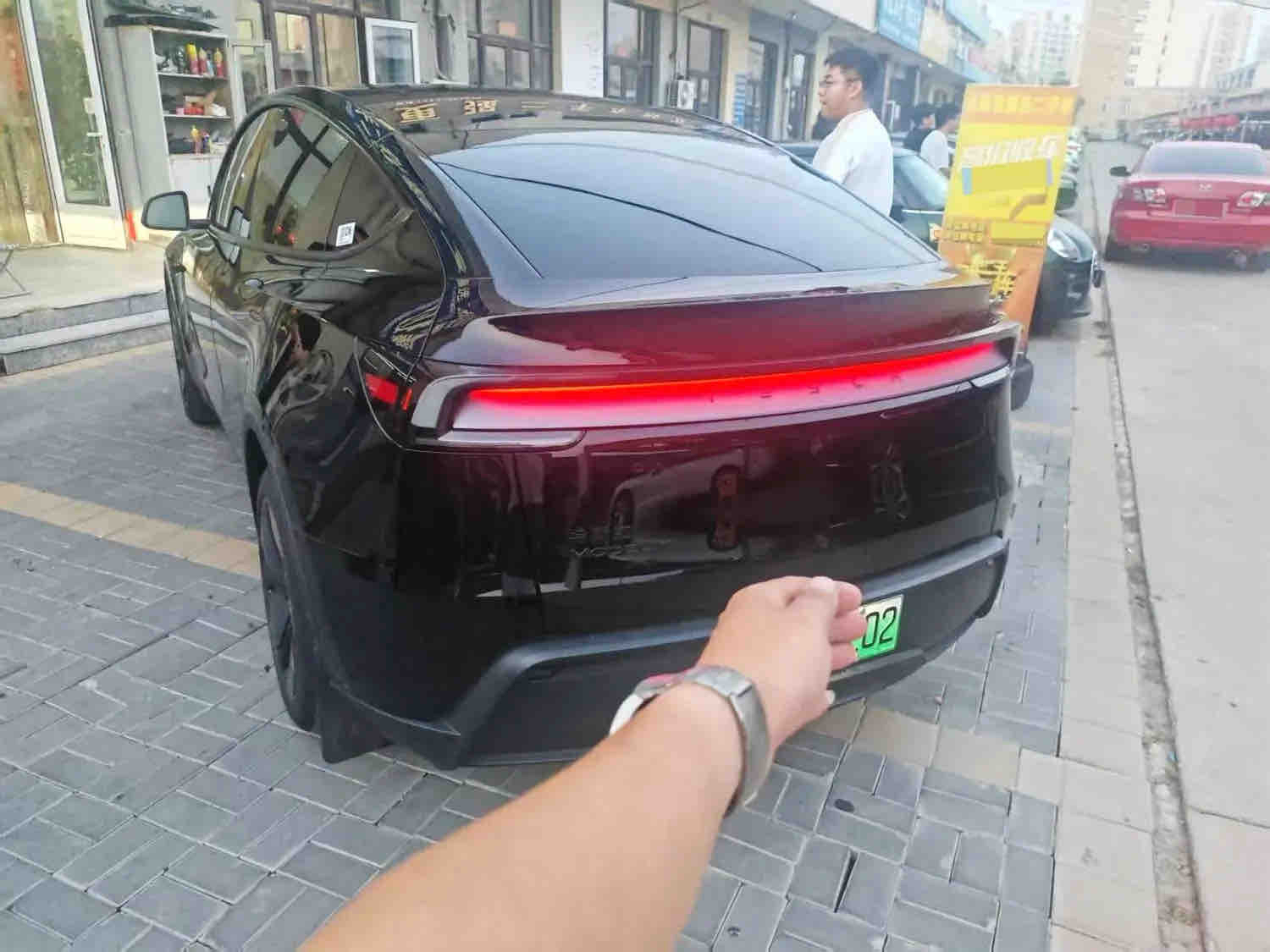 Tesla Model Y 2026 #8 Tesla Model Y 2026 immagine di auto #8