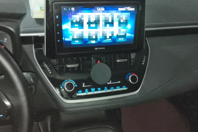 Toyota Corolla 2019 #13 Toyota Corolla 2019 car image #13