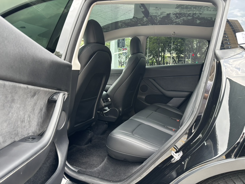 Tesla Model Y 2021 #8 Tesla Model Y 2021 car image #8