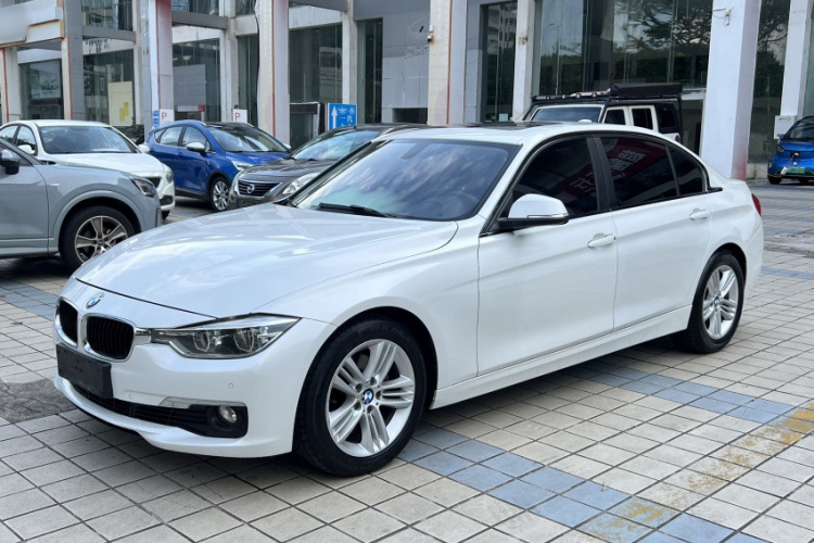 BMW 3 Series 2016 car image #2
