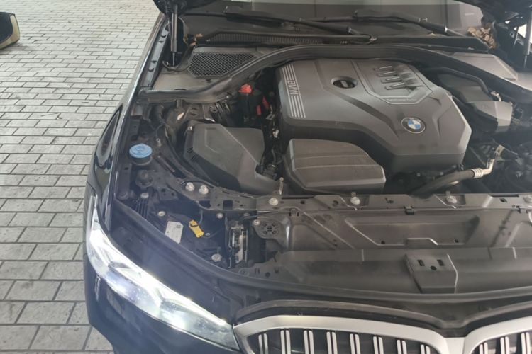 BMW 3 Series 2024 #23 BMW 3 Series 2024 car image #23
