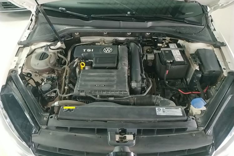 Volkswagen Golf 2019 immagine di auto #20