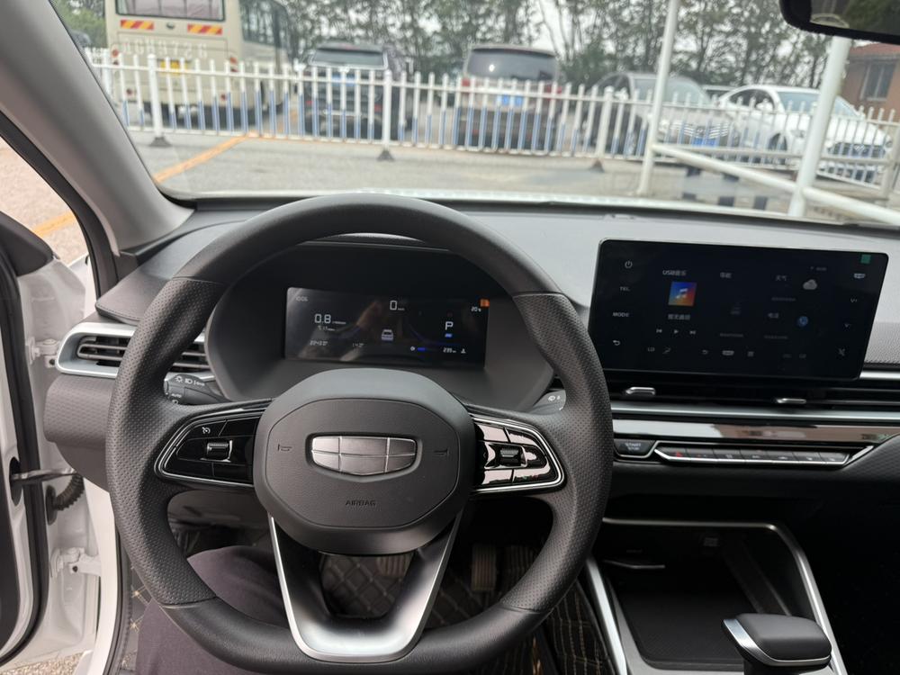 2025 #14 2025 car image #14