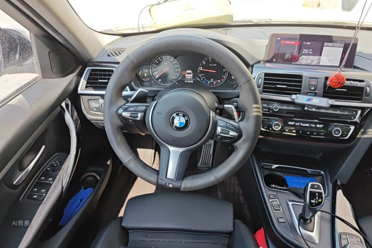 BMW 3 Series 2018 image de voiture #12