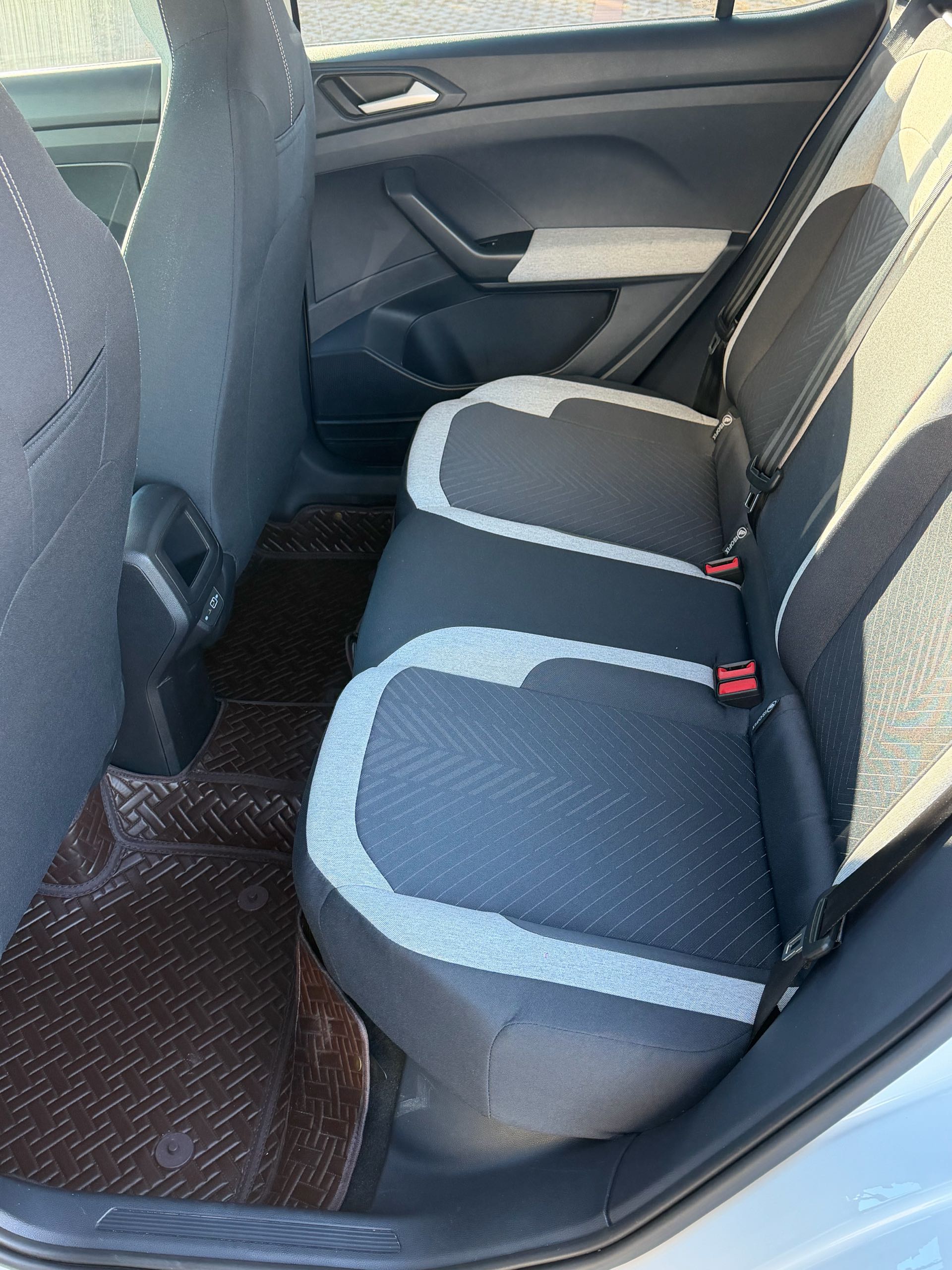 Volkswagen Tharu 2025 #6 Volkswagen Tharu 2025 imagen de coche #6
