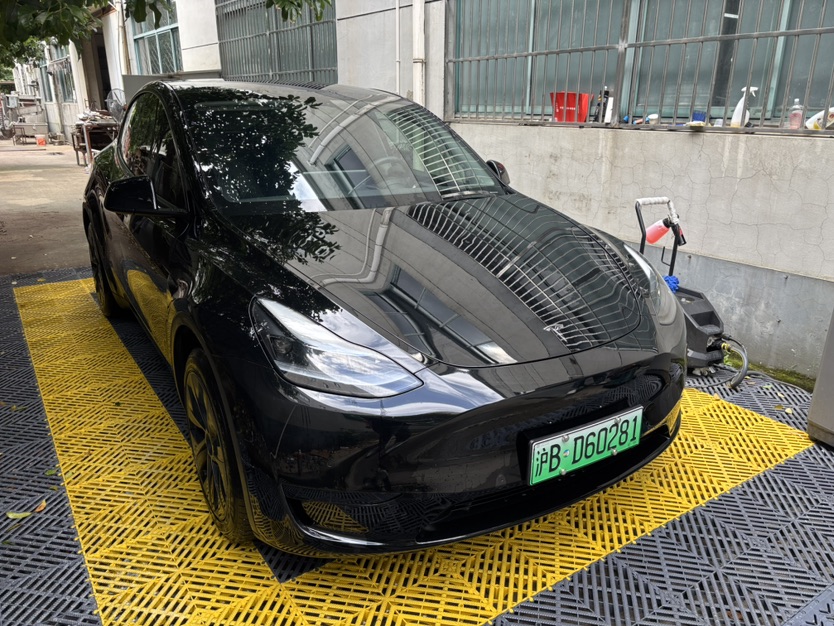 Tesla Model Y 2023 #3 Tesla Model Y 2023 car image #3