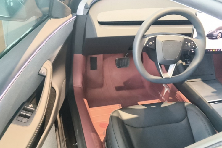 Tesla Model 3 2025 #16 Tesla Model 3 2025 car image #16