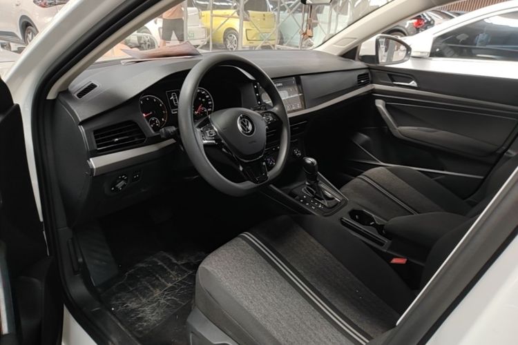 Volkswagen Lavida 2021 car image #16