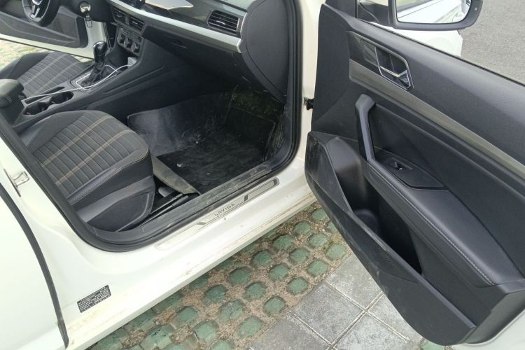 Volkswagen Lavida 2021 car image #23