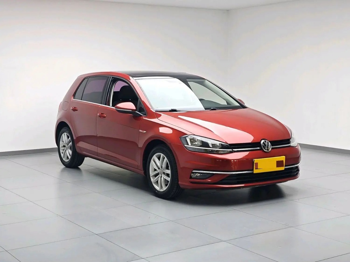 Volkswagen Golf 2019 car image #5