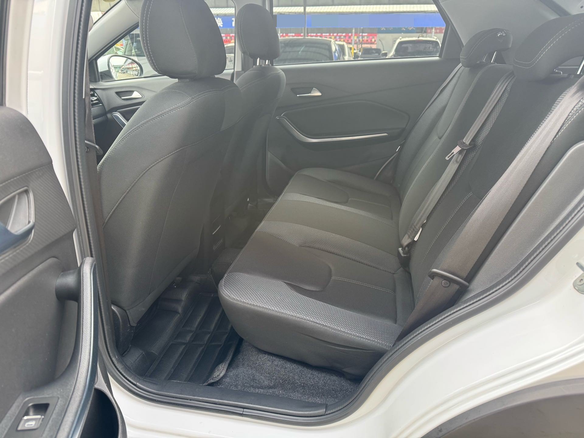 Chery Tiggo 3x 2024 immagine di auto #6