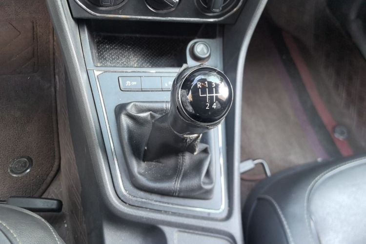Volkswagen Lavida 2016 car image #14