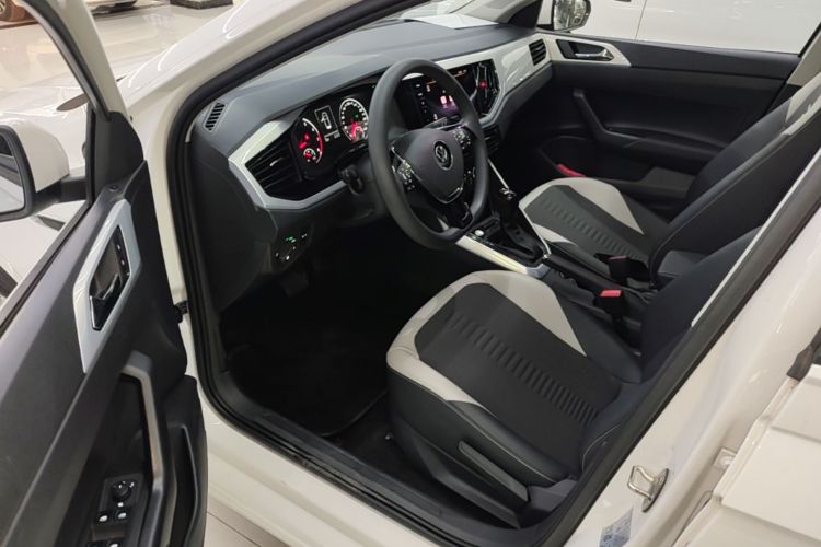 Volkswagen Polo 2023 #16 Volkswagen Polo 2023 صورة سيارة #16