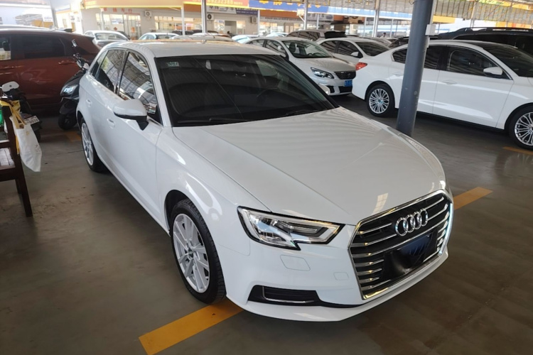 Audi A3 2019 صورة سيارة #4