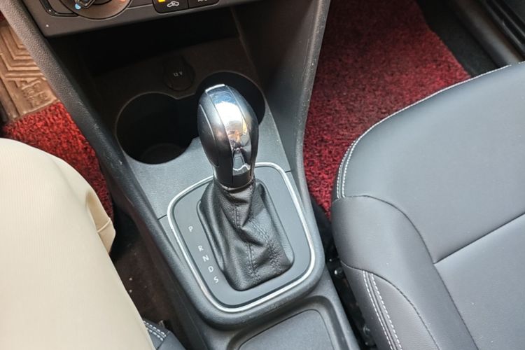 Volkswagen Polo 2019 #14 Volkswagen Polo 2019 car image #14