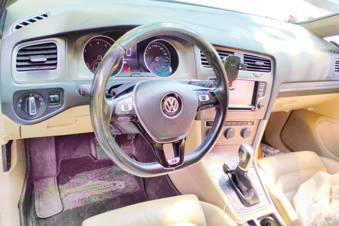 Volkswagen Golf 2014 car image #21