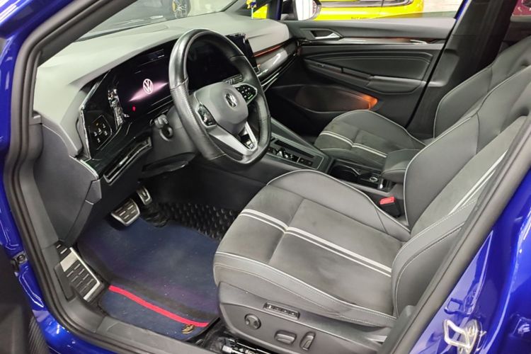 Volkswagen Golf 2022 car image #15