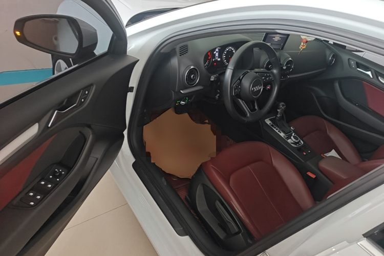Audi A3 2020 immagine di auto #16