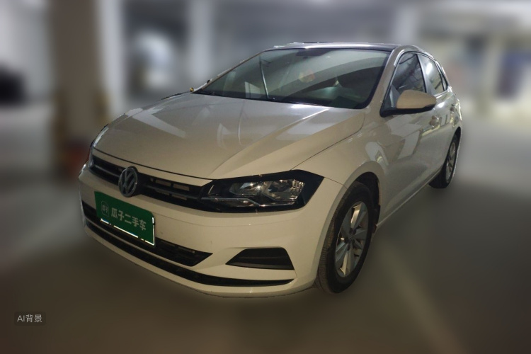 Volkswagen Polo 2021 car image #2