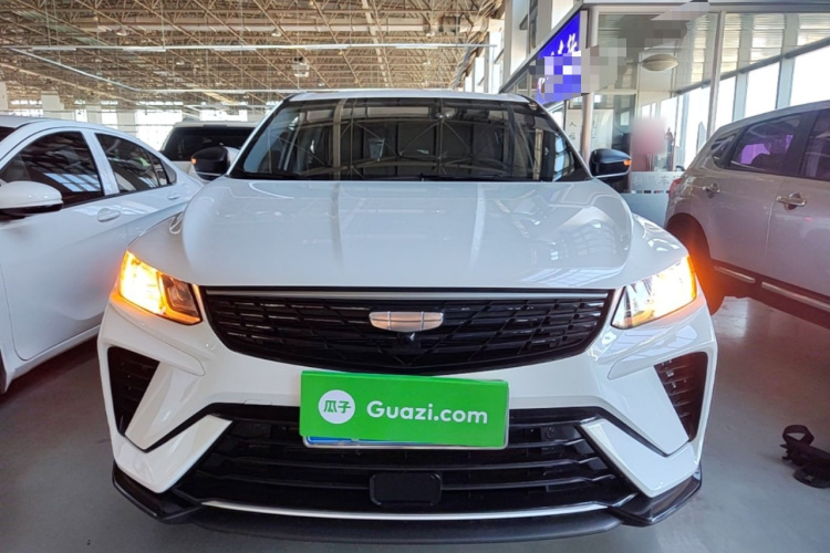 GEELY Coolray 2025 #3 GEELY Coolray 2025 car image #3
