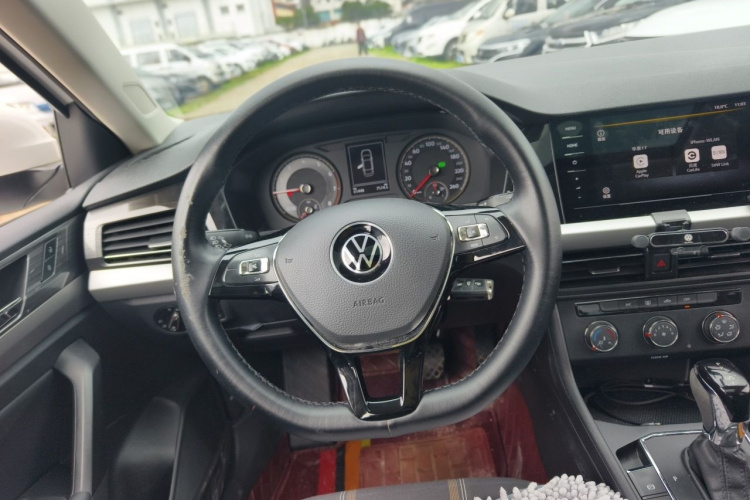 Volkswagen Lavida 2021 car image #11
