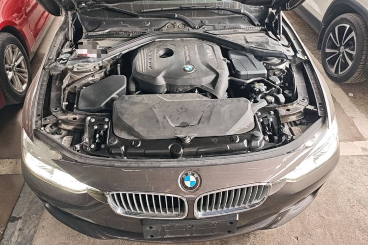 BMW 3 Series 2018 #20 BMW 3 Series 2018 car image #20
