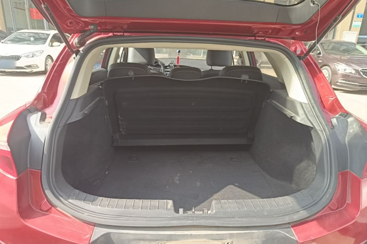 GEELY Emgrand GS 2017 car image #19