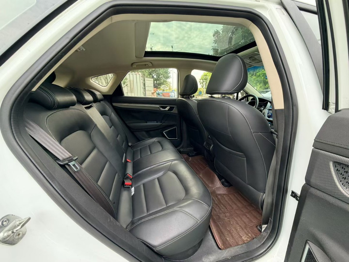 GEELY Emgrand GS 2018 #6 GEELY Emgrand GS 2018 car image #6