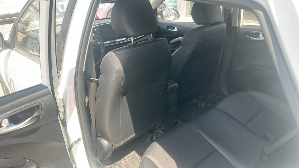 Kia KX1 2025 car image #4