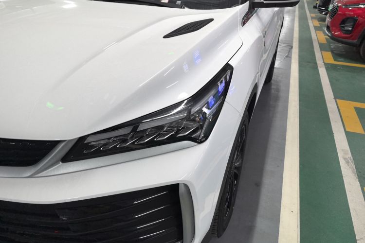 GEELY Coolray 2025 car image #23