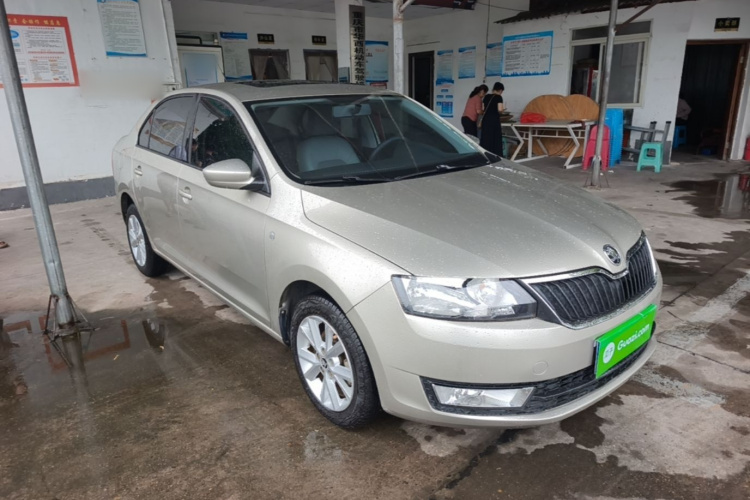 Skoda Rapid 2017 #4 Skoda Rapid 2017 car image #4