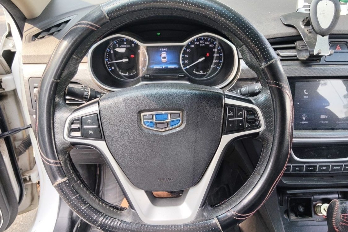 GEELY Emgrand 2017 #22 GEELY Emgrand 2017 car image #22