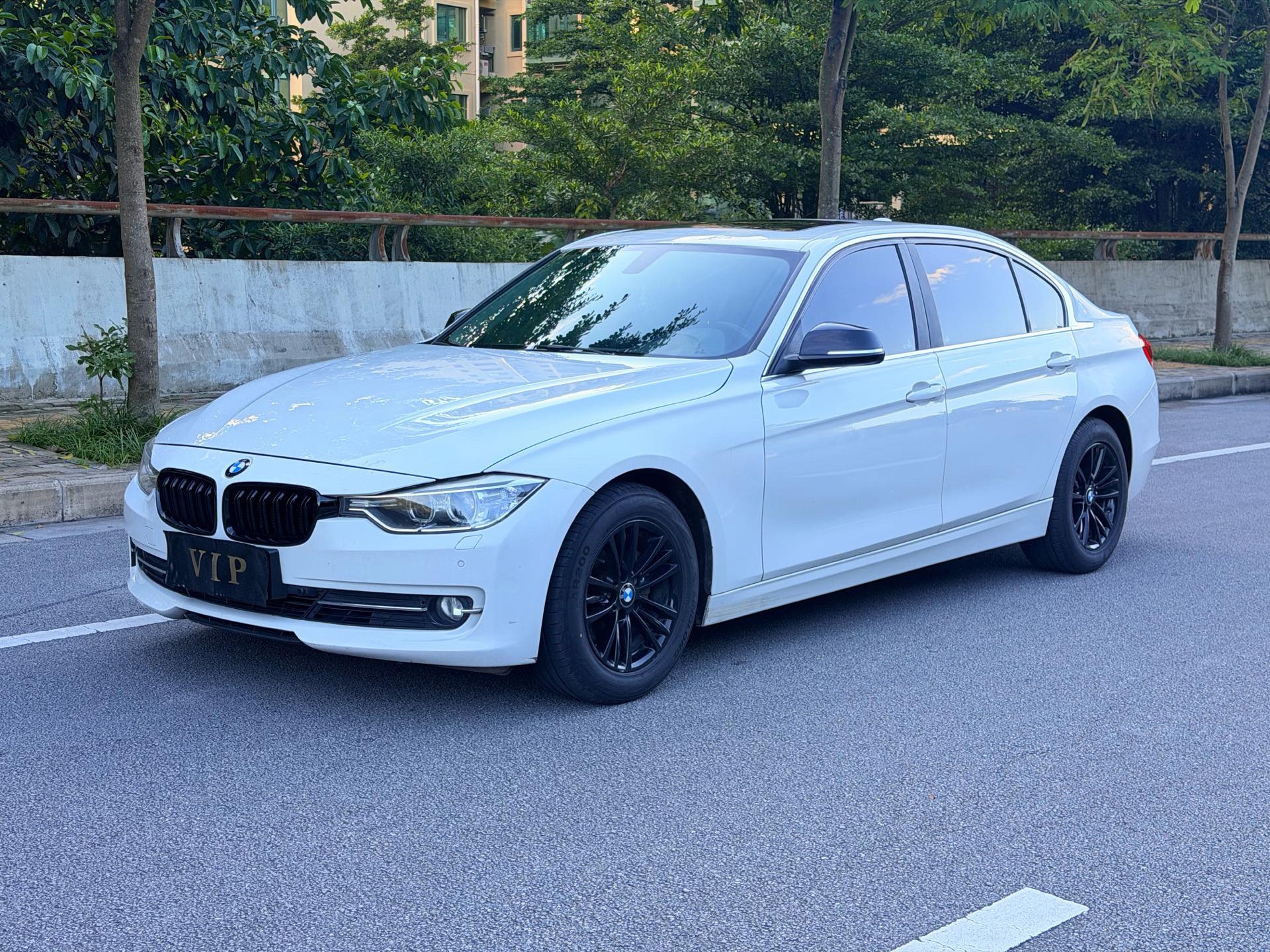 2014 2014 car image