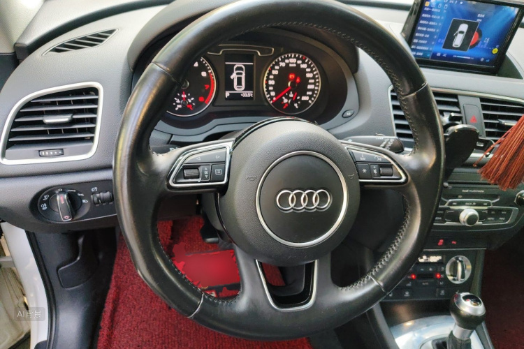 Audi Q3 2015 #12 Audi Q3 2015 car image #12