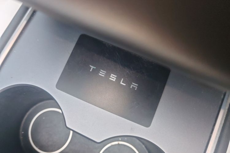 Tesla Model 3 2021 #14 Tesla Model 3 2021 car image #14