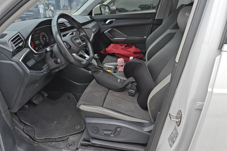 Audi Q3 2022 #15 Audi Q3 2022 car image #15