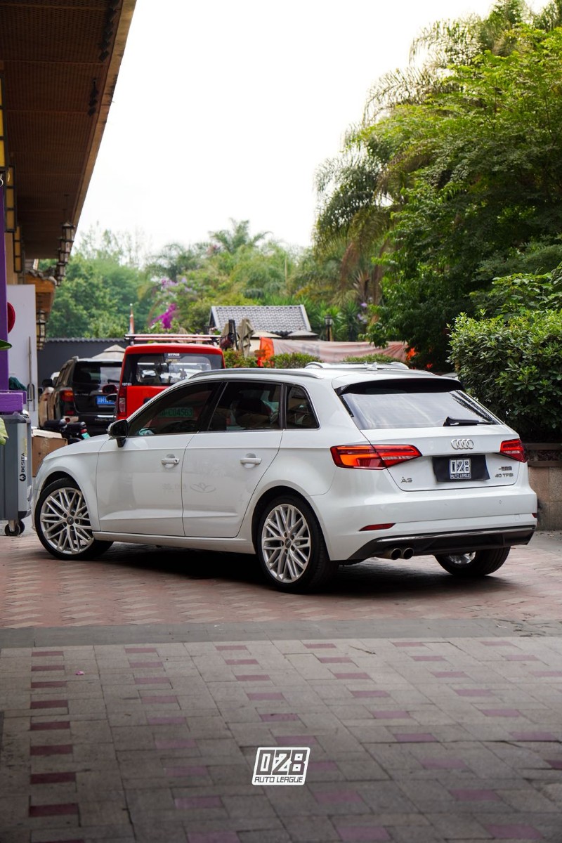 Audi A3 2018 car image #7