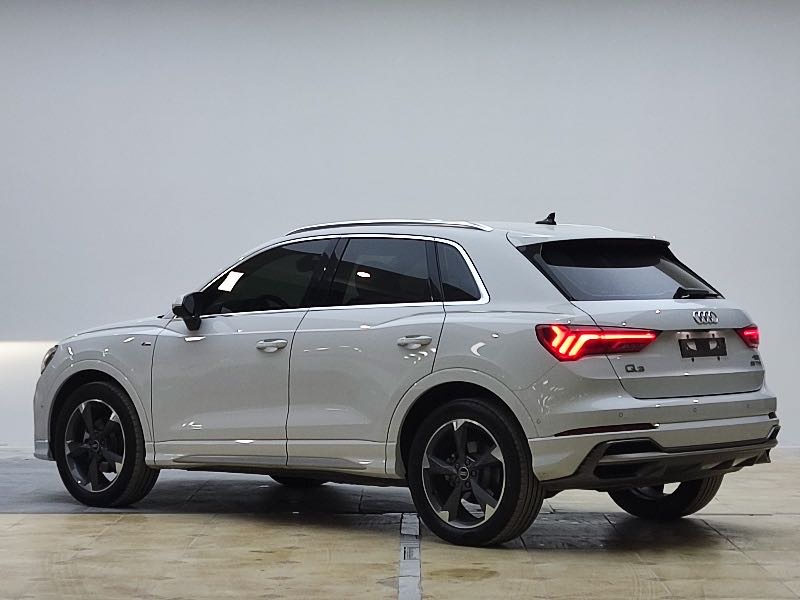 Audi Q3 2022 #5 Audi Q3 2022 car image #5