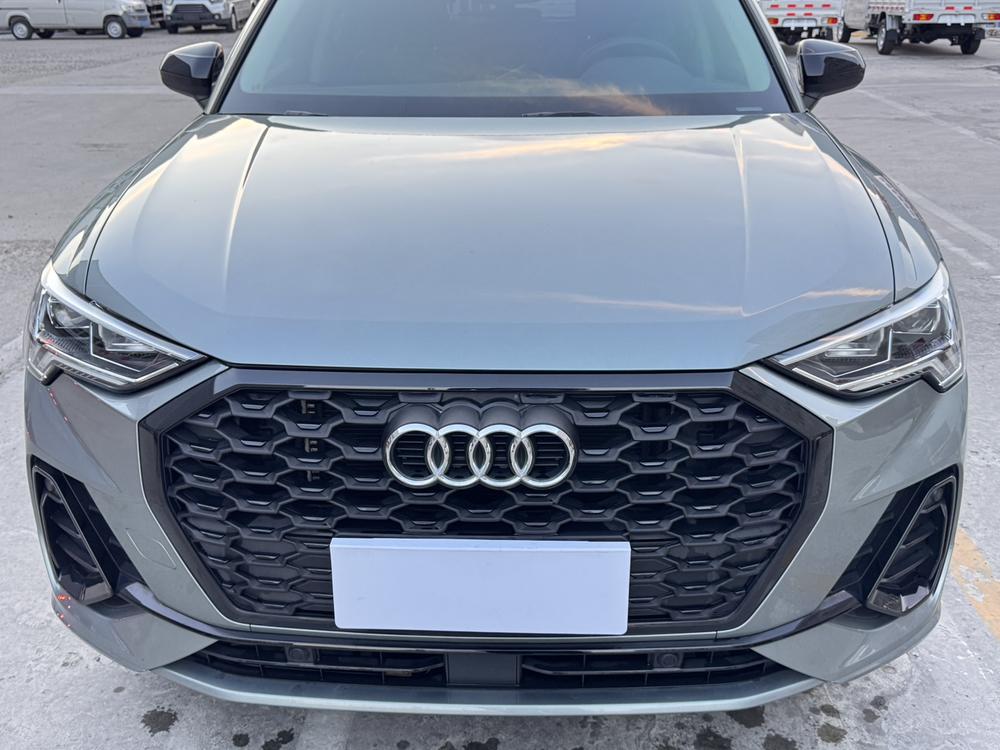 Audi Q3 Sportback 2022 #5 Audi Q3 Sportback 2022 صورة سيارة #5