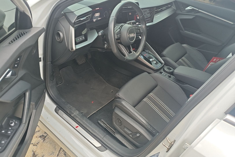 Audi A3 2021 car image #16
