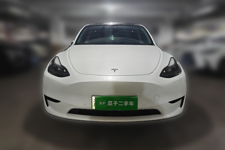 Tesla Model Y 2023 #3 Tesla Model Y 2023 car image #3
