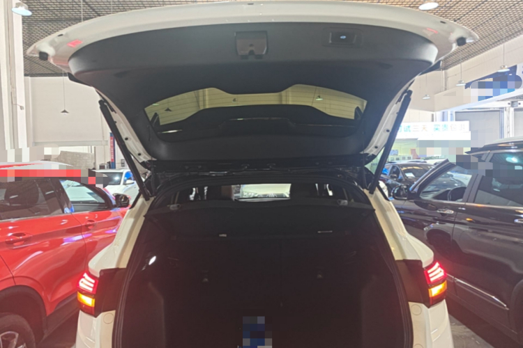 GEELY Coolray 2022 car image #19